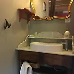 Logis Domaine Du Moulin Hotel