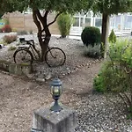 Logis Domaine Du Moulin Hotel 4*