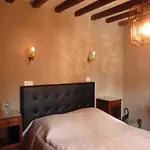 Hotel Logis Domaine Du Moulin 4*