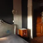 Hotel Logis Domaine Du Moulin 4*