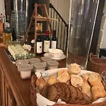 Hotel Logis Domaine Du Moulin 4*