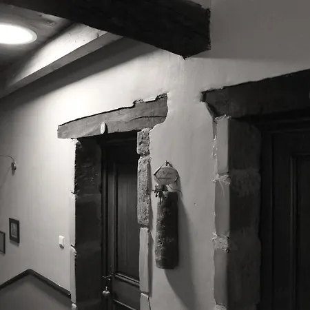 Hotel Logis Domaine Du Moulin 4*