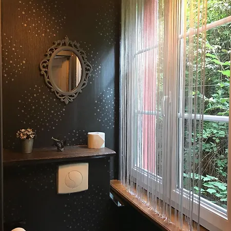 Logis Domaine Du Moulin מלון