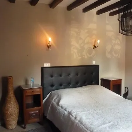 Logis Domaine Du Moulin 호텔 4*
