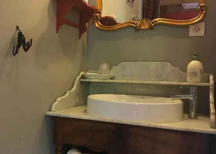 Logis Domaine Du Moulin Hotel