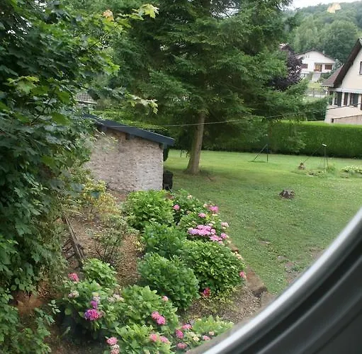 Hotel Logis Domaine Du Moulin 4*