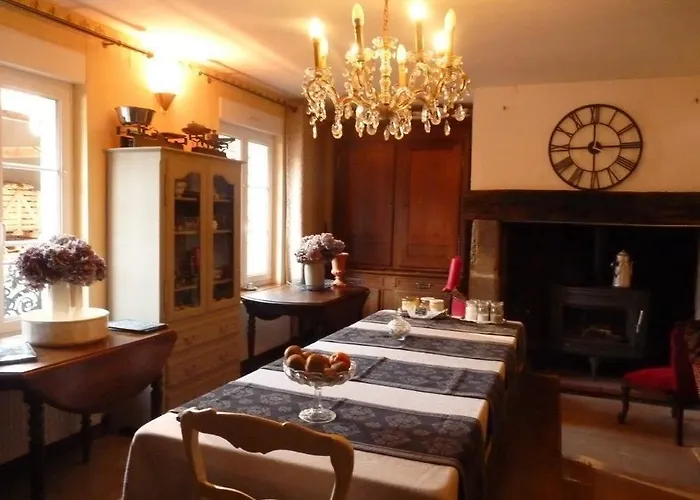 Logis Domaine Du Moulin Hotel