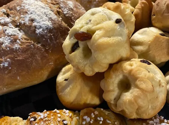 Hotel Logis Domaine Du Moulin 4*